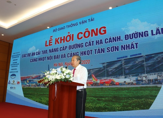 Khởi công sửa chữa đường băng hai cảng hàng không quốc tế Nội Bài, Tân Sơn Nhất