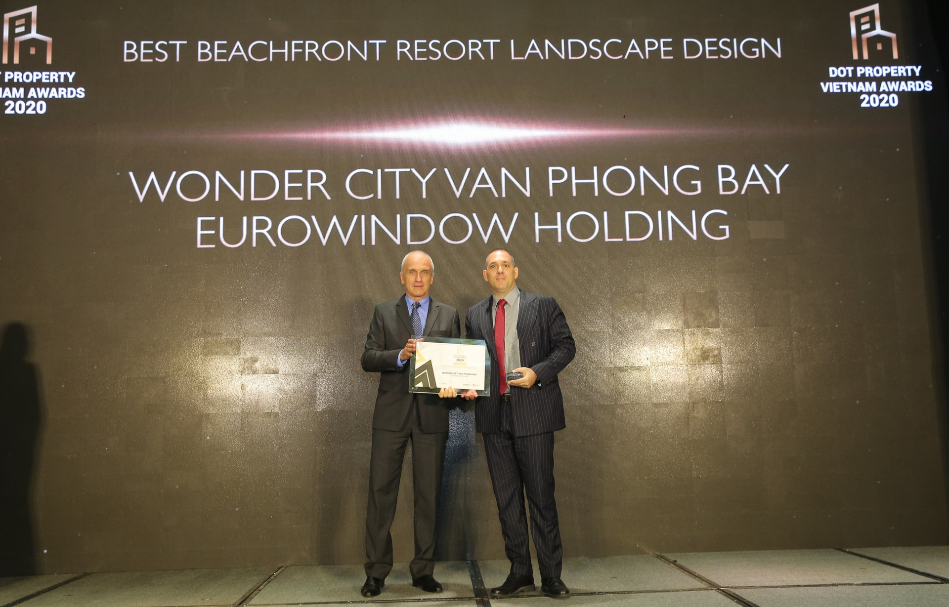 Wonder City Van Phong Bay được vinh danh tại  Dot Property Vietnam Awards 2020