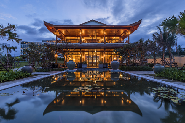 Siêu phẩm biệt thự nghỉ dưỡng Ocean Luxury Villa by Radisson Blu ra mắt gói sản phẩm đầu tiên Ocean Light Pearl