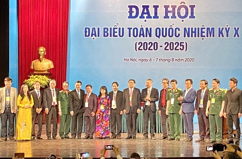 Nhạc sĩ Đỗ Hồng Quân tái đắc cử Chủ tịch Hội Nhạc sĩ Việt Nam