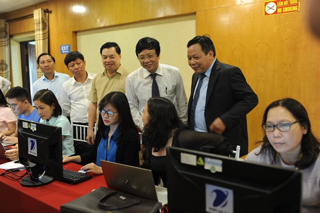 Khai trương Trung tâm Báo chí phục vụ Đại hội Đại biểu Đảng bộ thành phố Hà Nội lần thứ XVII