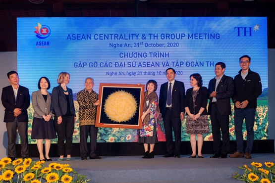 TH đã trở thành điểm gặp gỡ của Đại sứ, Đại diện ngoại giao của các quốc gia ASEAN và đối tác ASEAN