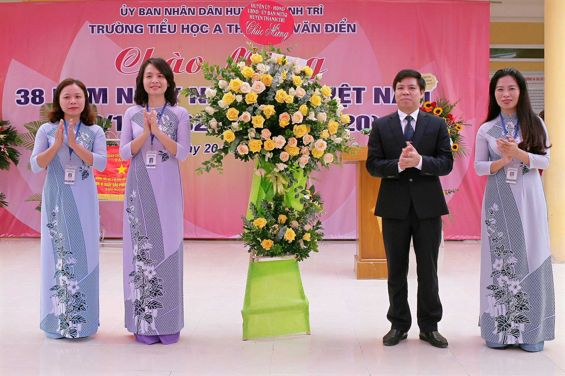 Trường Tiểu học A Thị trấn Văn Điển huyện Thanh Trì tri ân các Thầy cô Nhân ngày Nhà giáo Việt Nam