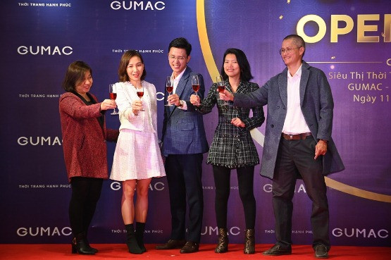 GUMAC khai trương siêu thị thời trang Hạnh phúc tại Hà Nội