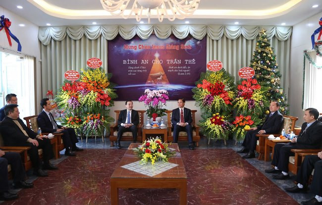 Chủ tịch UBND thành phố Hà Nội thăm, chúc mừng Tổng hội Thánh Tin lành Việt Nam (miền Bắc)