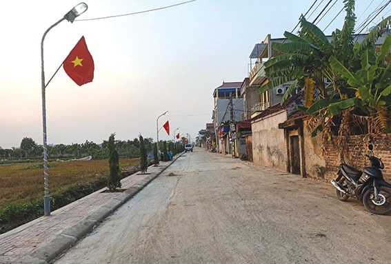 Xã Kim Hoa, huyện Mê Linh: Chung tay xây dựng con đường sáng - xanh - sạch - đẹp