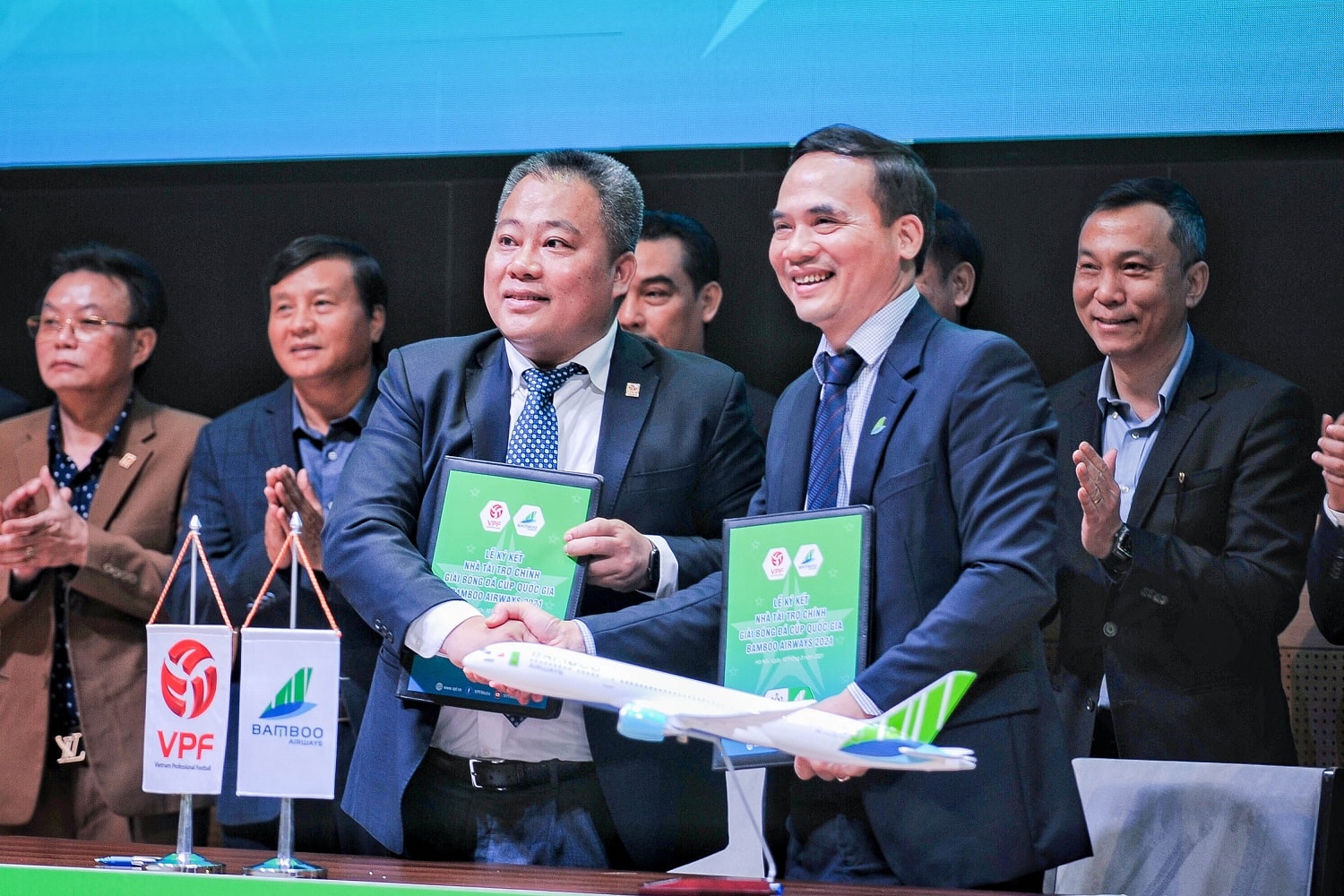 Bamboo Airways tài trợ chính Giải Cúp Quốc gia Bamboo Airways 2021 năm thứ 3 liên tiếp