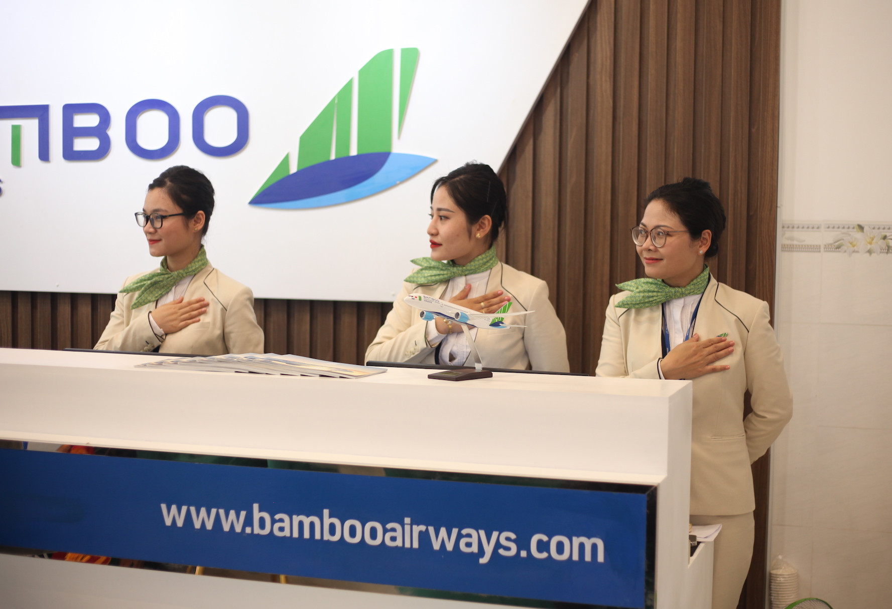 Tăng cường đầu tư toàn diện cho Côn Đảo, Bamboo Airways khai trương phòng vé từ 1/4