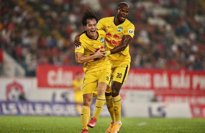 Văn Toàn tỏa sáng, Hoàng Anh Gia Lai giành chiến thắng 2-0 trước Hải Phòng FC