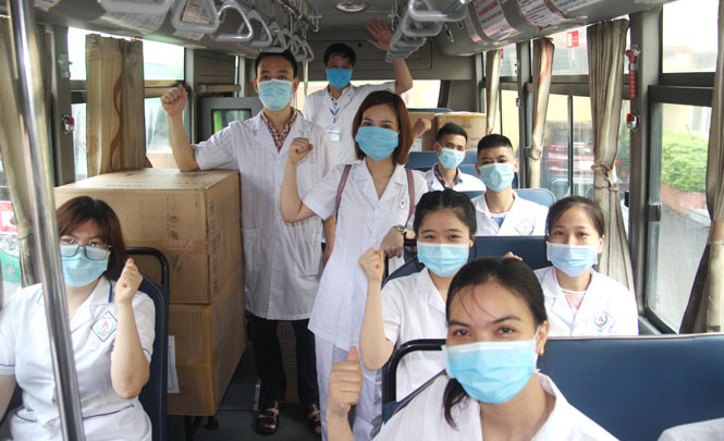 Thái Nguyên: Chi viện đoàn 51 y, bác sĩ hỗ trợ 