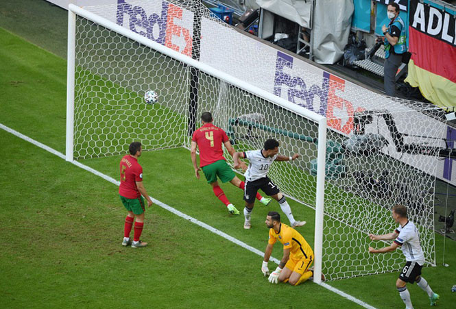 Đức thắng ngược Bồ Đào Nha 4-2