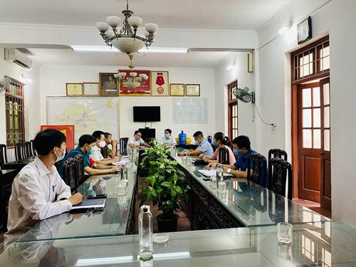 Đ/C Hồ Việt Hùng,  PCT UBND huyện Sóc Sơn kiểm tra công tác phòng chống Dịch tại các xã
