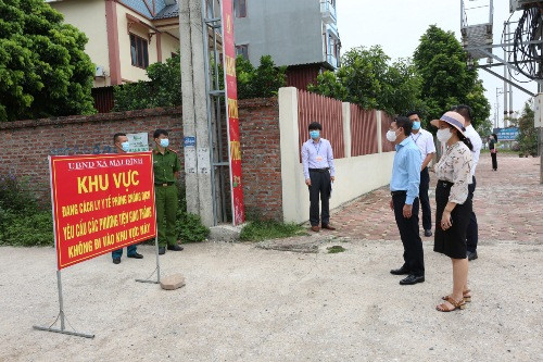 Đ/C Phó Chủ tịch UBND thành phố Hà Nội Nguyễn Trọng Đông, kiểm tra công tác phòng, chống dịch Covid-19 tại huyện Sóc Sơn