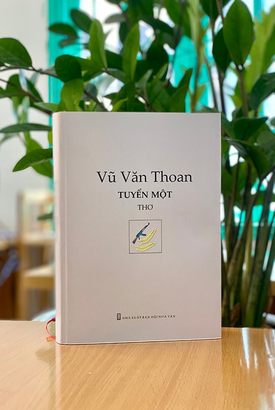 Vũ Văn Thoan Một chặng đường thơ