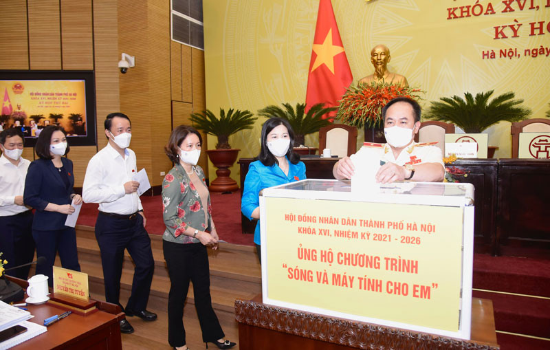 HĐND thành phố Hà Nội phát động quyên góp ủng hộ chương trình “Sóng và máy tính cho em”