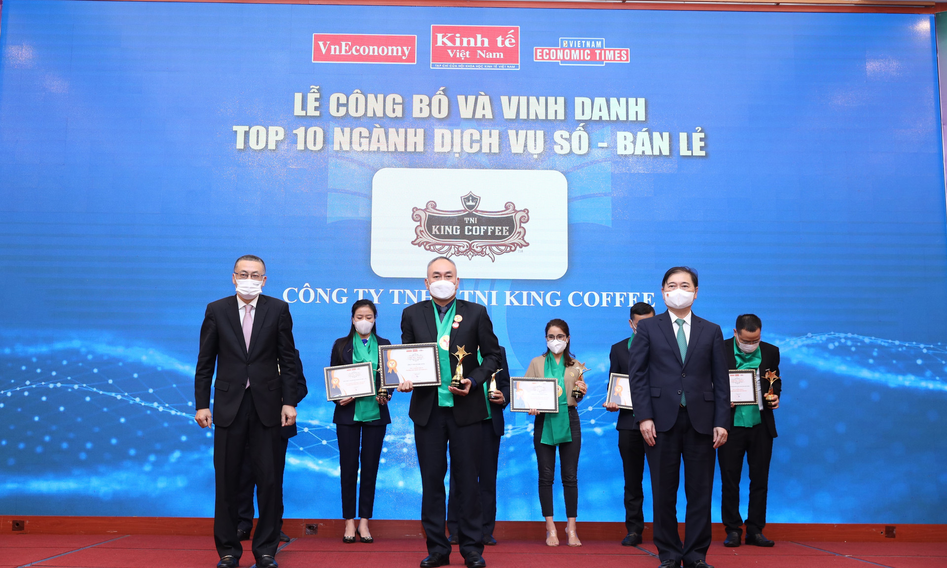 TNI King Coffee được vinh danh Top 10 Thương hiệu Mạnh Việt Nam 2020 - 202