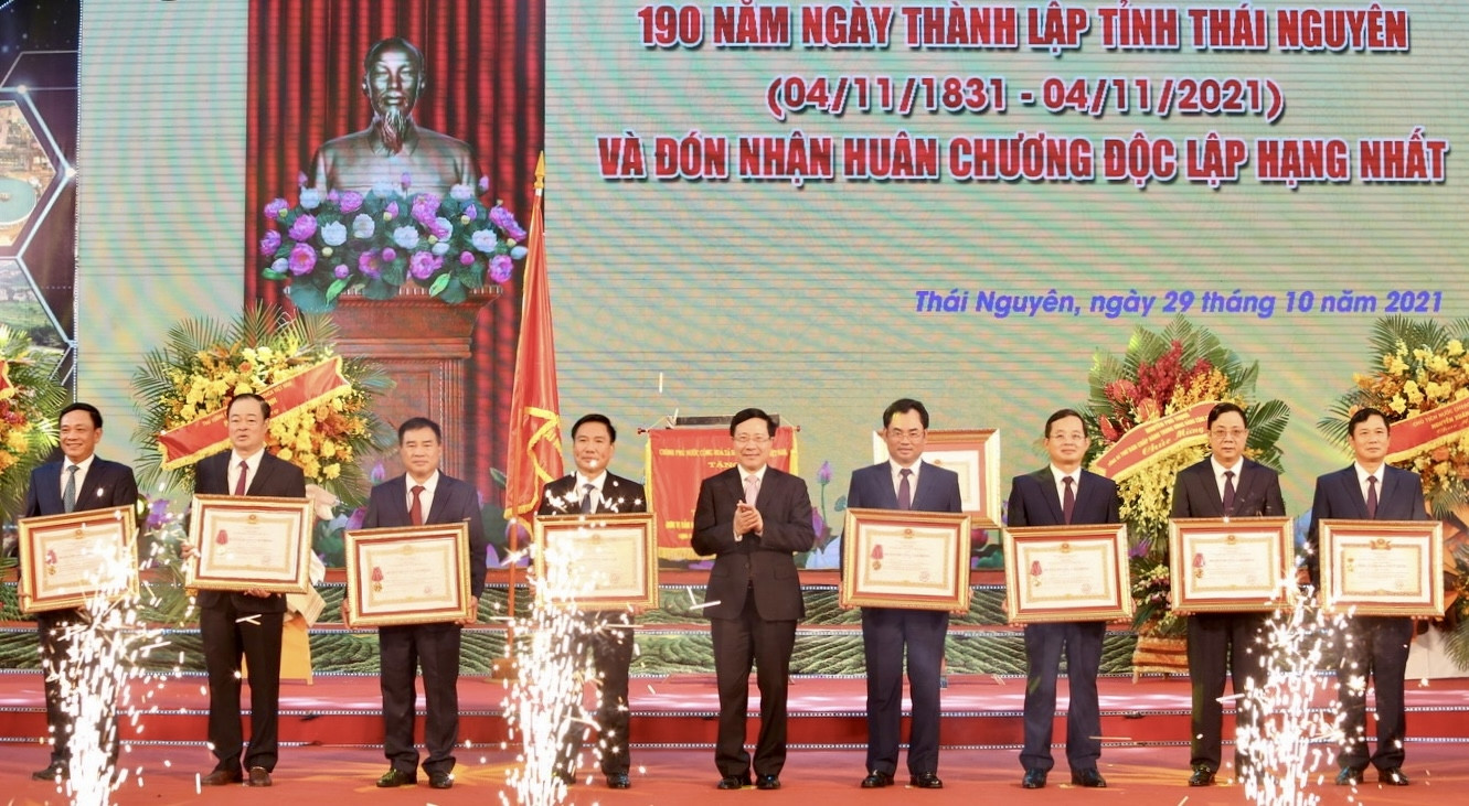 Thái Nguyên kỷ niệm 190 năm thành lập tỉnh và đón nhận Huân chương Độc lập hạng Nhất