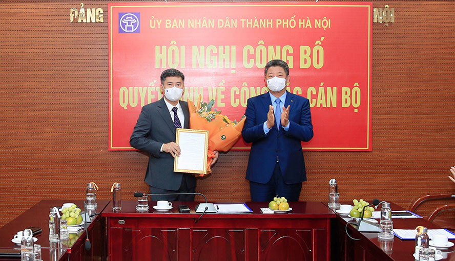 Đồng chí Lê Quang Long giữ chức Trưởng ban Quản lý các Khu công nghiệp và chế xuất Hà Nội