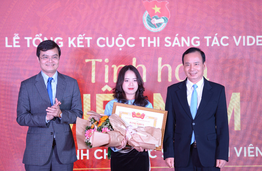 Sinh viên Hà Nội giành giải Nhất cuộc thi sáng tác video clip “Tinh hoa Việt Nam”