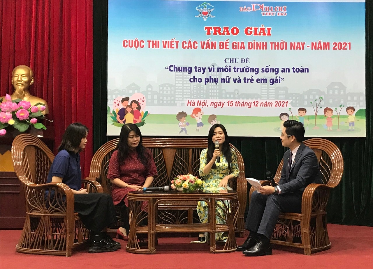 Trao giải cuộc thi viêt ''Các vấn đề gia đình thời nay''