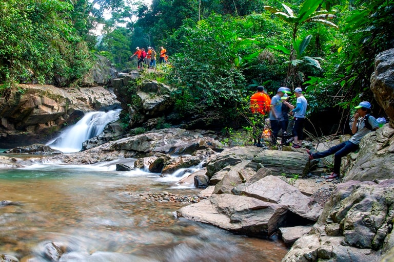 Quảng Bình: Khám phá tour trải nghiệm thiên nhiên hùng vĩ và hiếm có ở Việt Nam