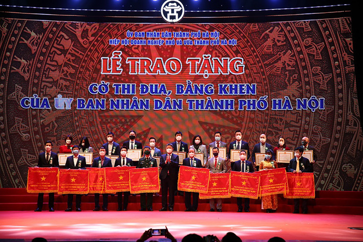 Tập đoàn BRG vinh dự nhận Bằng khen Xuất sắc toàn diện của Thành phố Hà Nội
