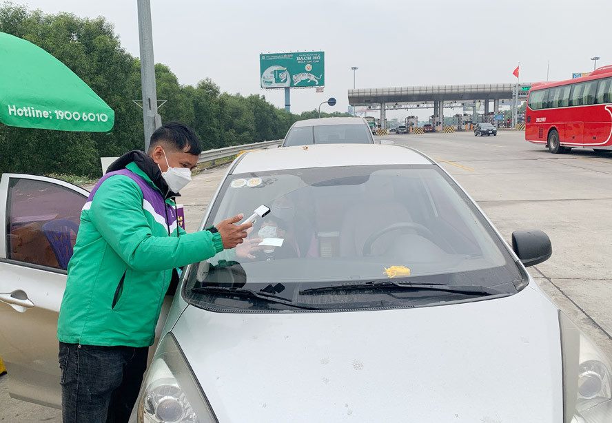 Nhiều băn khoăn khi cao tốc Hà Nội - Hải Phòng chỉ thu phí tự động