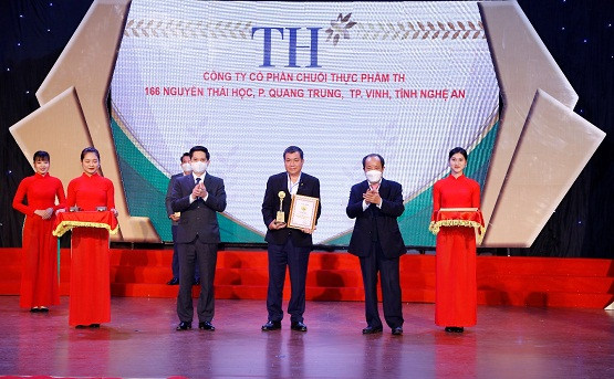 TH true TEA và TH true MILK đạt Thương hiệu Vàng Nông nghiệp Việt Nam