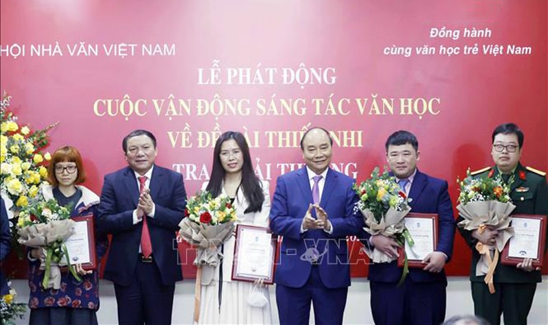 Văn học phải hun đúc ý chí, nghị lực vươn lên của thanh niên, thiếu niên, thiếu nhi, nhi đồng