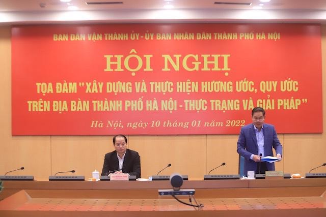 Phó Chủ tịch thường trực UBND TP, Phó trưởng Ban Chỉ đạo xây dựng và thực hiện Quy chế dân chủ cơ sở TP Lê Hồng Sơn phát biểu.