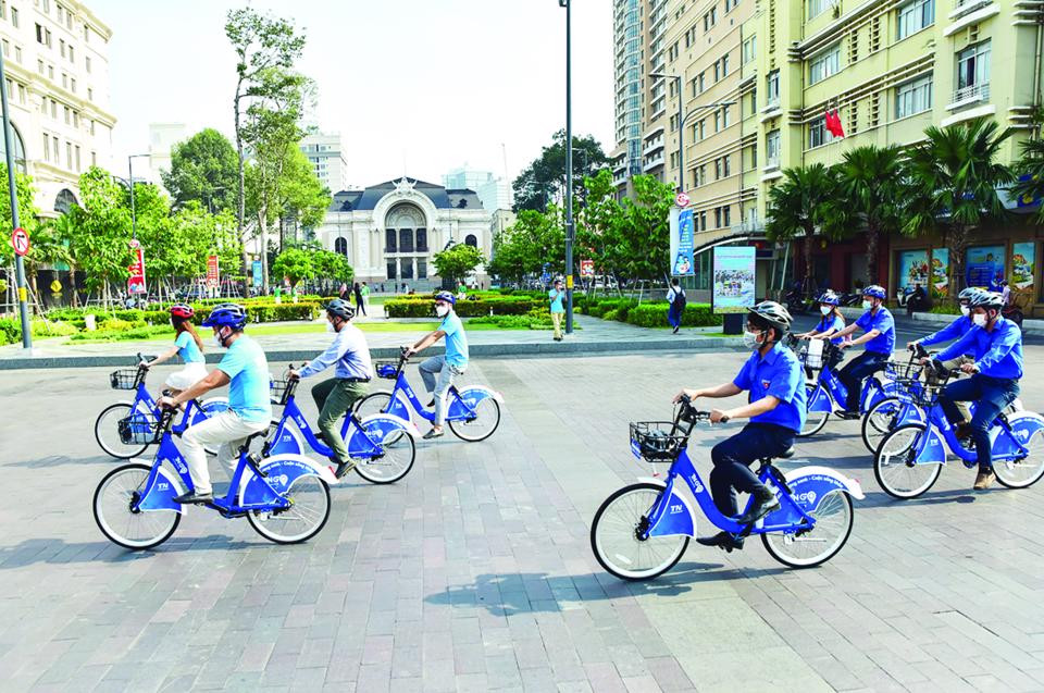 Xe đạp công cộng được sử dụng tại TP Hồ Chí Minh. Ảnh: Lê Quân