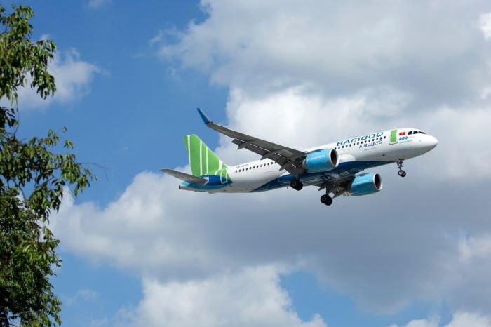 Bamboo Airways ký kết hợp tác khai thác hangar và bảo dưỡng máy bay với Lao Airlines