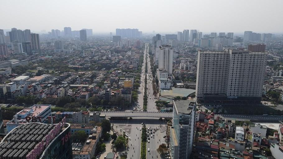 Tuyến đường Hoàng Quốc Việt nằm trên địa bàn quận Cầu Giấy bắt đầu từ nút giao đường Bưởi (Vành đai 2) đến nút giao đường Phạm Văn Đồng (Vành đai 3).
