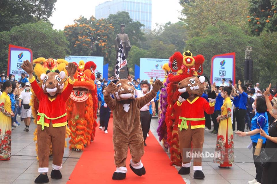 Sao La - Linh vật SEA Games 31 tại lễ phát động. Ảnh: Lại Tấn.