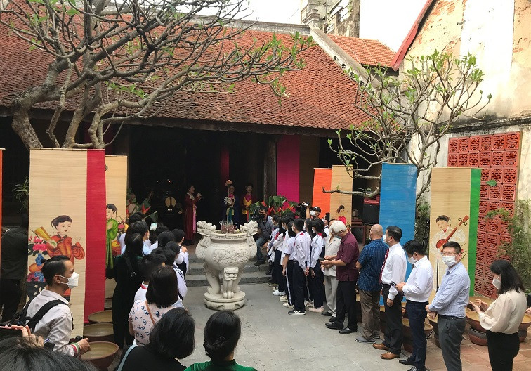 Nhiều hoạt động văn hóa tại phố cổ Hà Nội chào mừng ngày 30/4 và 1/5