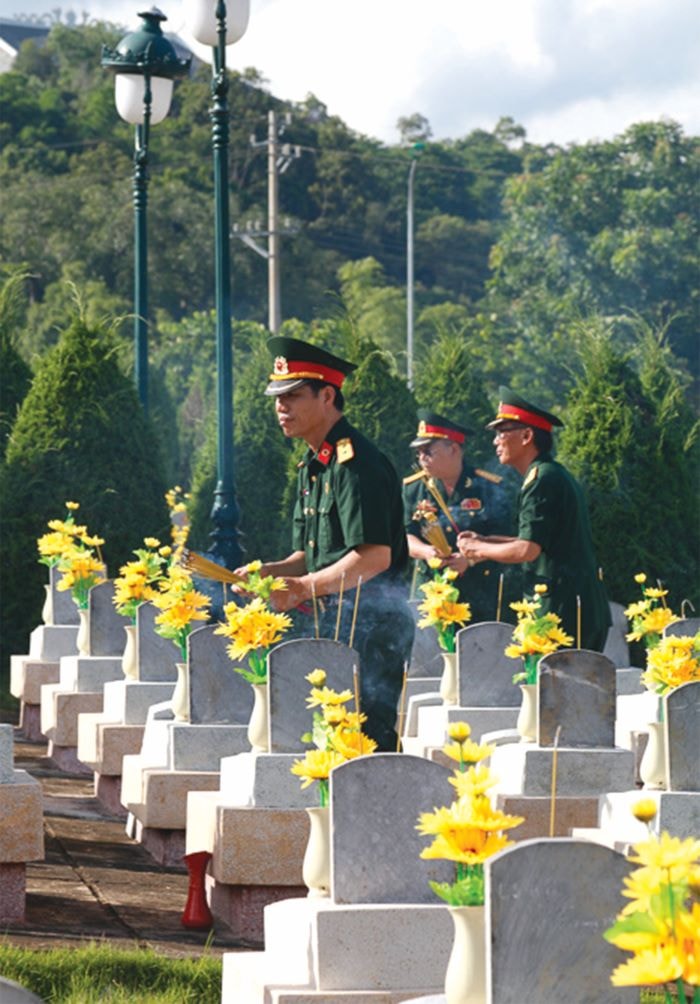 Chương trình GIAO LƯU NGHỆ THUẬT “Khúc quân hành” lần VI năm 2022: Cùng Người Hà Nội thắp lửa tri ân