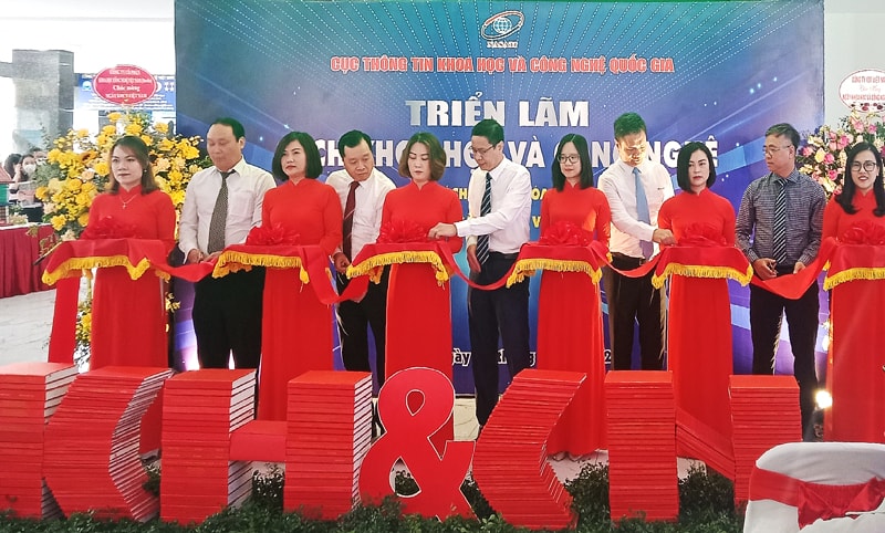 Nhiều hoạt động bổ ích trong Tuần lễ sách khoa học và công nghệ