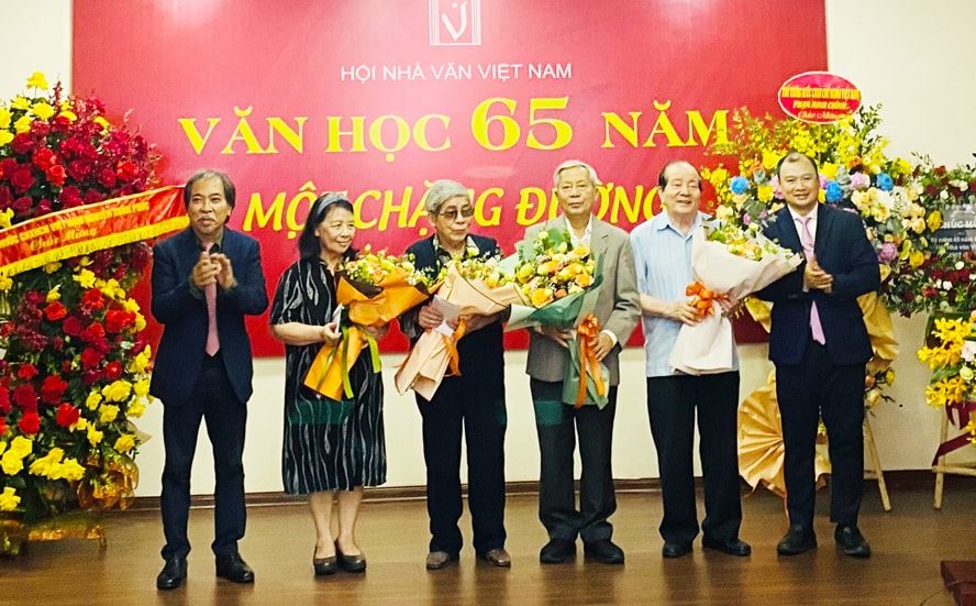 Hội Nhà văn Việt Nam - 65 năm một chặng đường