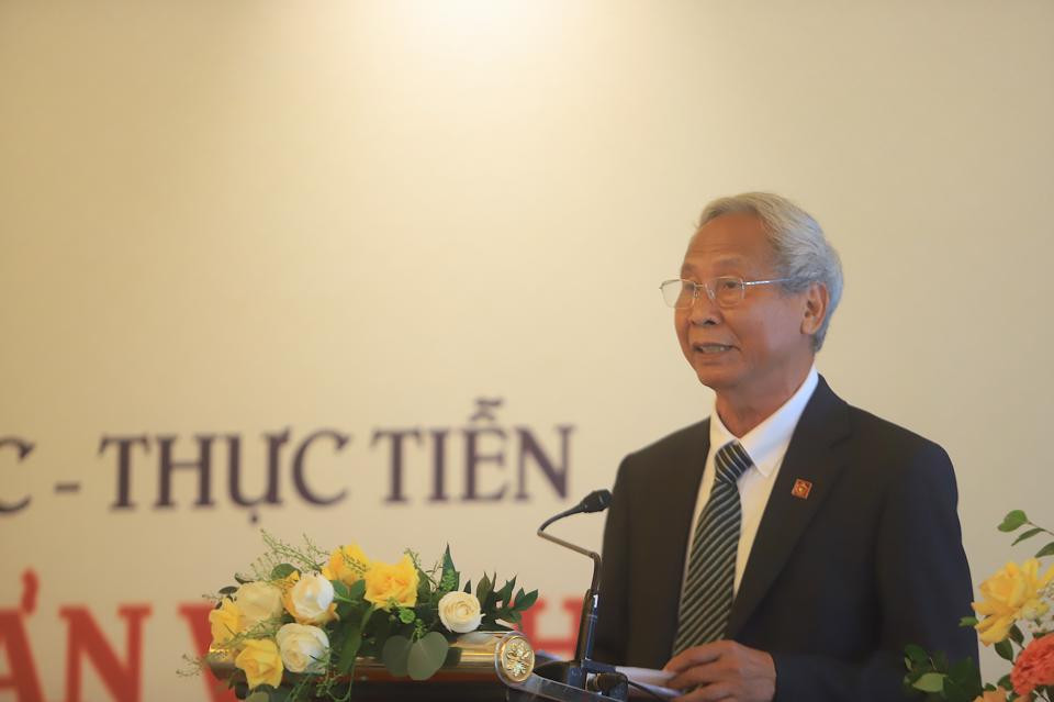 PGS. TS Đỗ Văn Trụ - Chủ tịch Hội Di sản Văn hoá Việt Nam phát biểu.