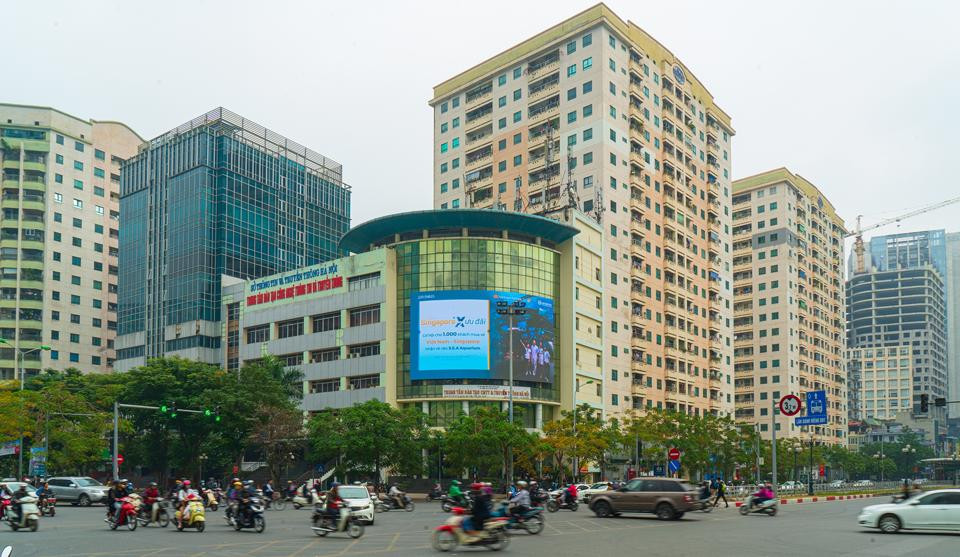 Định hướng tính chất cao tầng trên tuyến đường Lê Văn Lương hoàn toàn phù hợp với các quy hoạch.