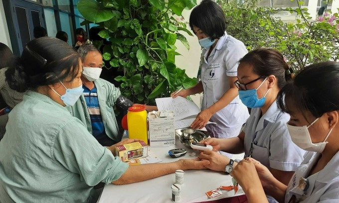 Mỗi người già Việt mắc ít nhất 3 bệnh, đặc biệt là bệnh mạn tín