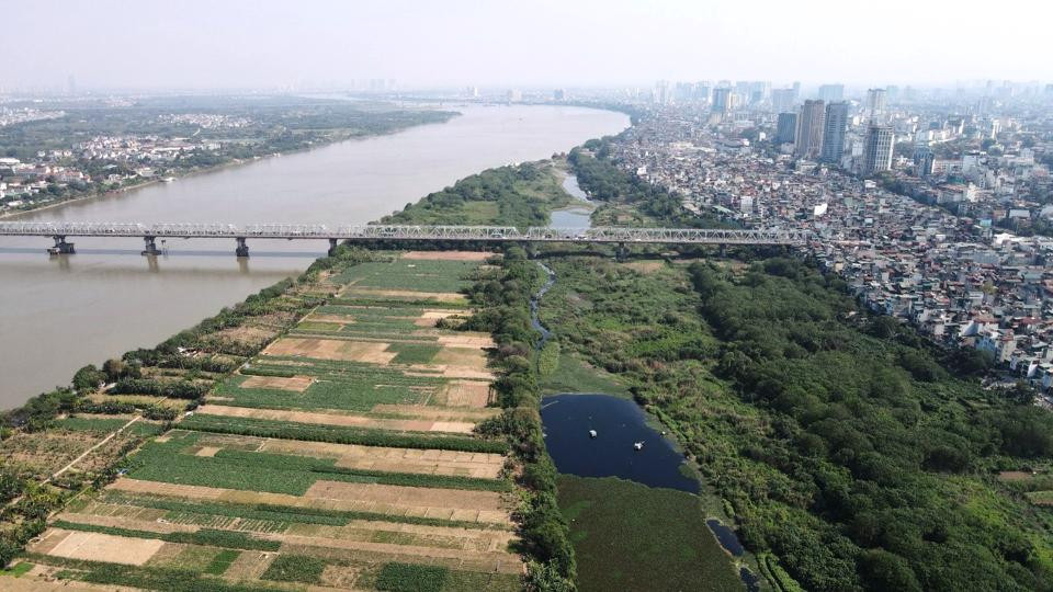 Cử tri Hà Nội kiến nghị có cơ chế đặc thù trong việc triển khai quy hoạch phân khu sông Hồng.