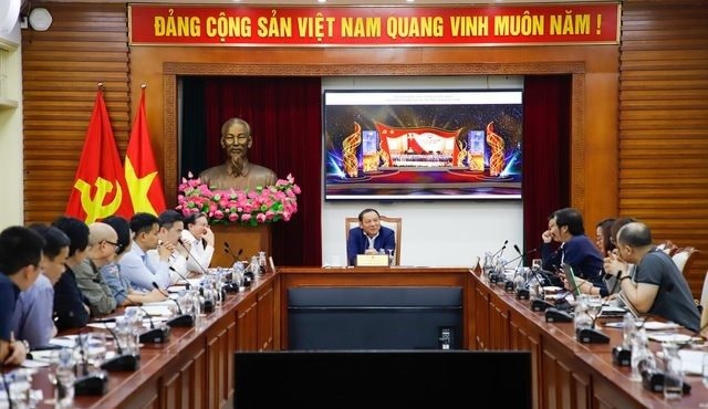 de-cuiong-van-hoa-vn-16763433008111370136449.jpg