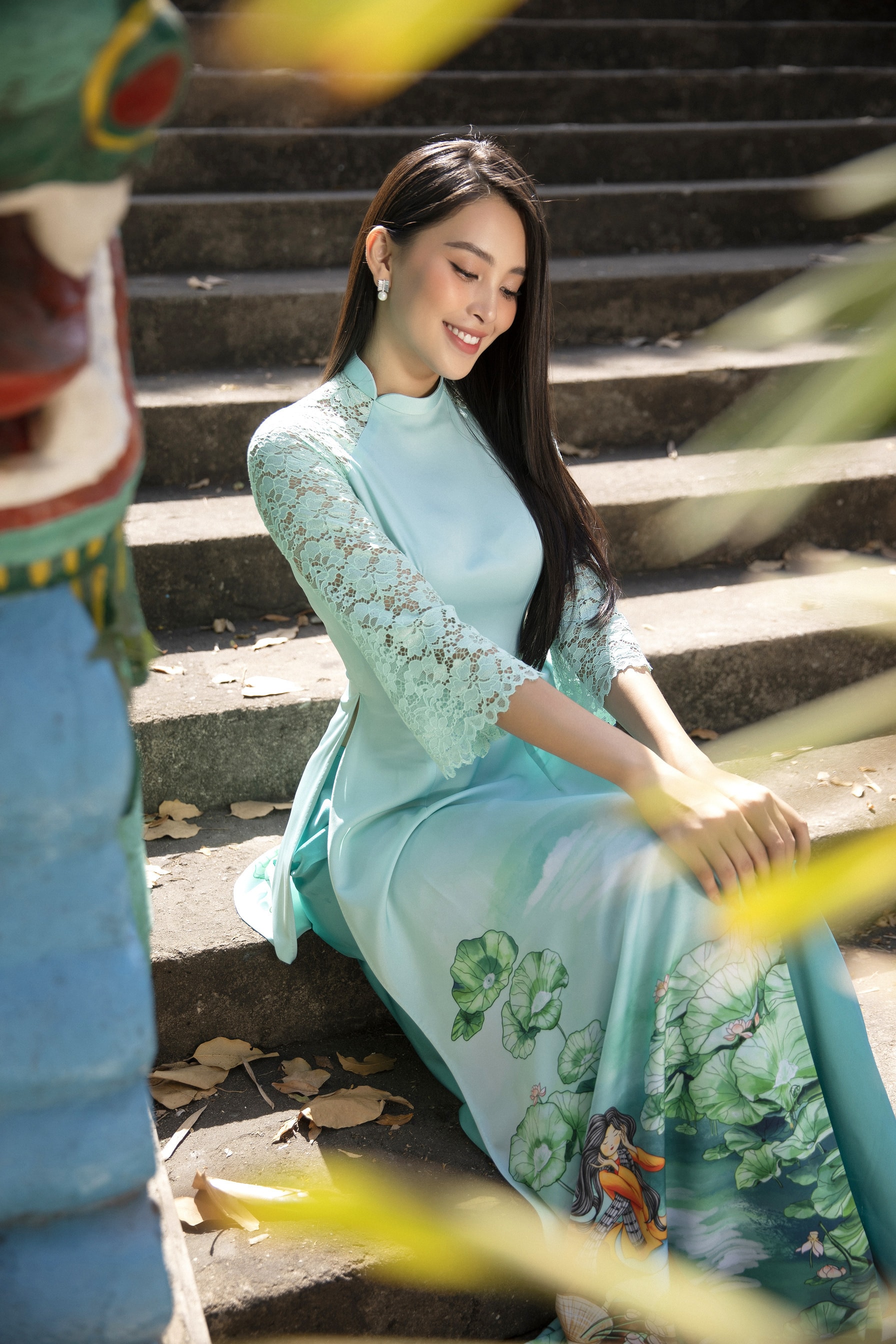 hh-tieu-vy-khoe-sac-trong-ao-dai-tet-san-sang-don-xuan-2021-24-1611199926473557814700-1611213726389-16112137263911149463226.jpg