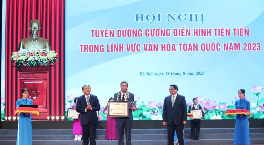 hoi-nghi-120230828165725.jpg