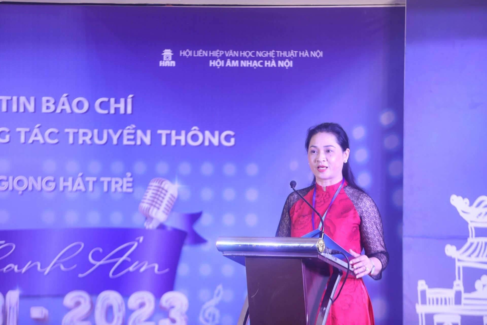 ly-thi-thuy-hanh.jpg