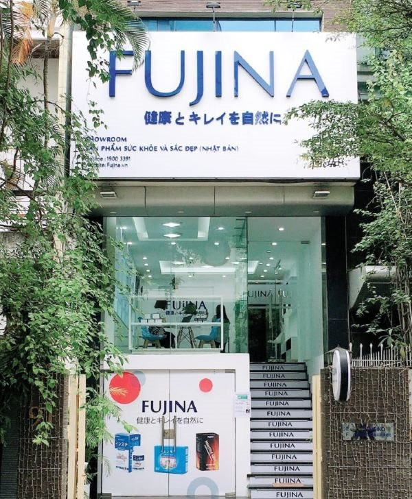 showroom-fujina-1.jpg