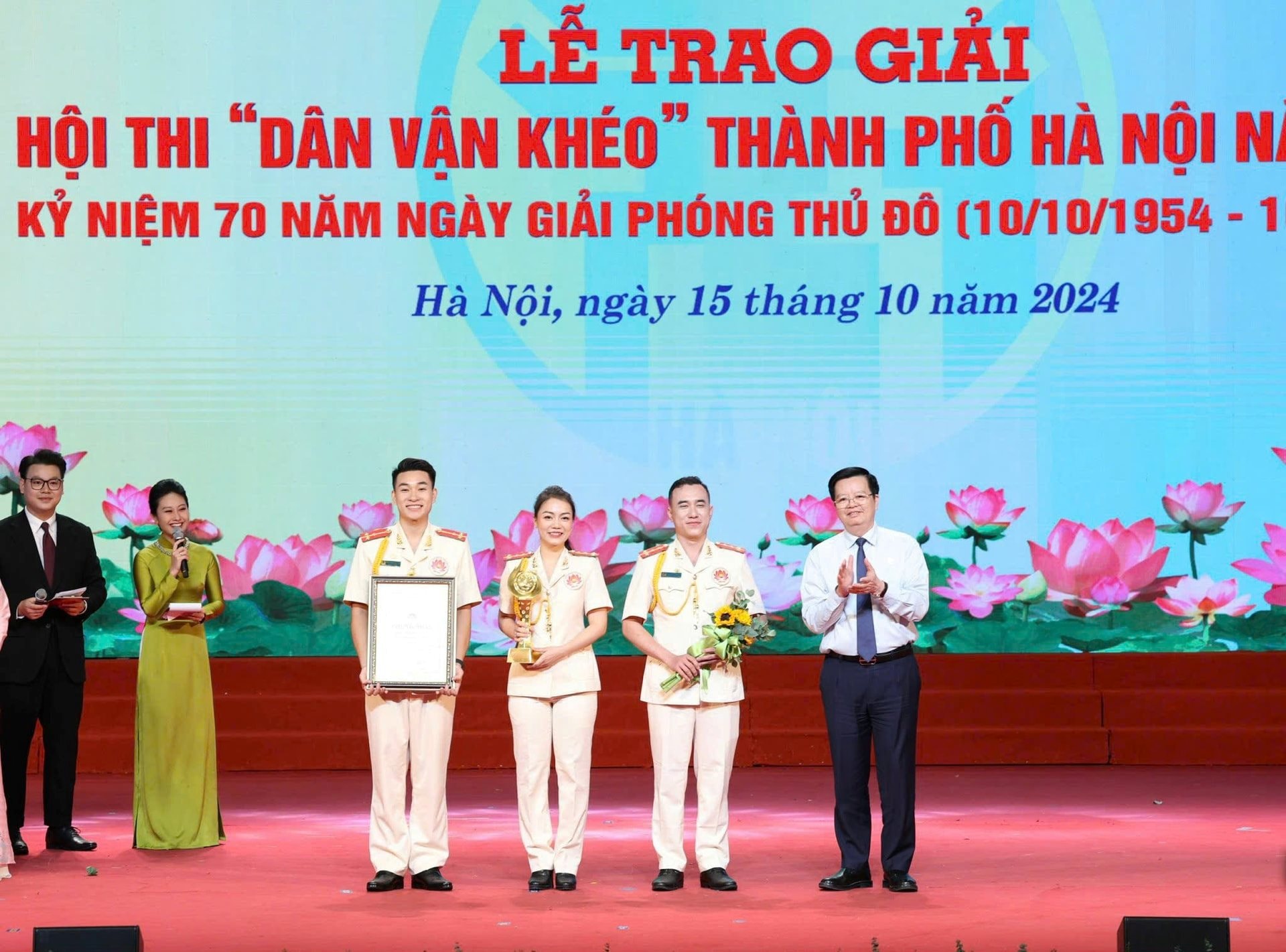 dvk-a-chinh-giai-dac-biet.jpg