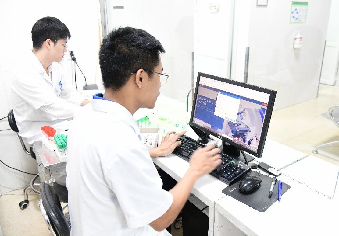 benh-an-dien-tu.jpg