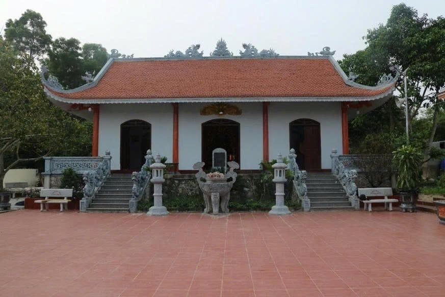 nhathogoc.jpg